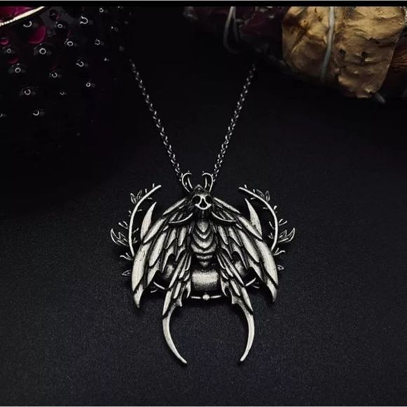 Silver titanium antiqued death Head moth moon goth punk necklace new - Picture 3 of 4